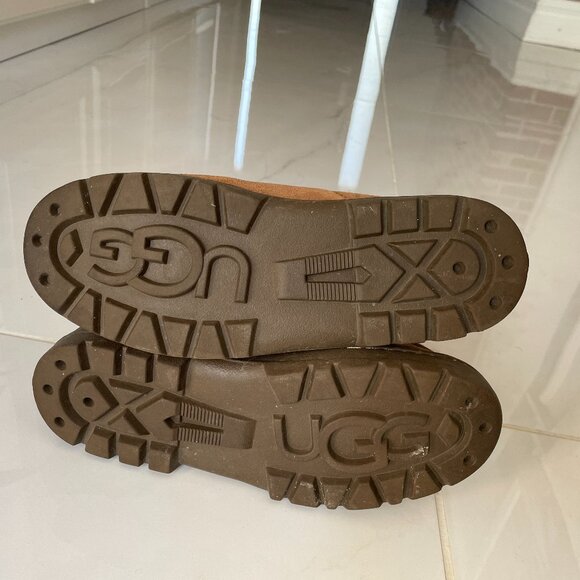 UGG Mukluk Revival Chestnut Boots - Women's SZ 6 - Picture 8 of 11